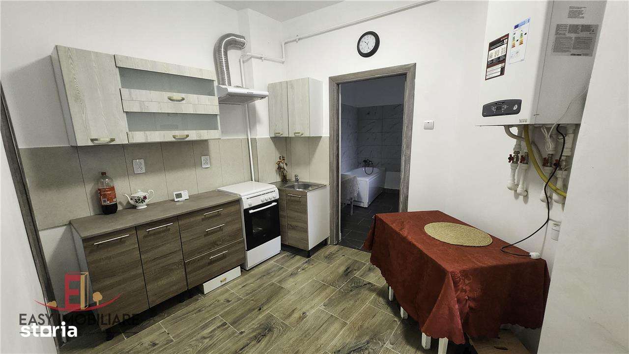 Spatiu comercial sau birou, 2 zone de acces, la casa, zona Centrala. - Imagine principală: 5/9