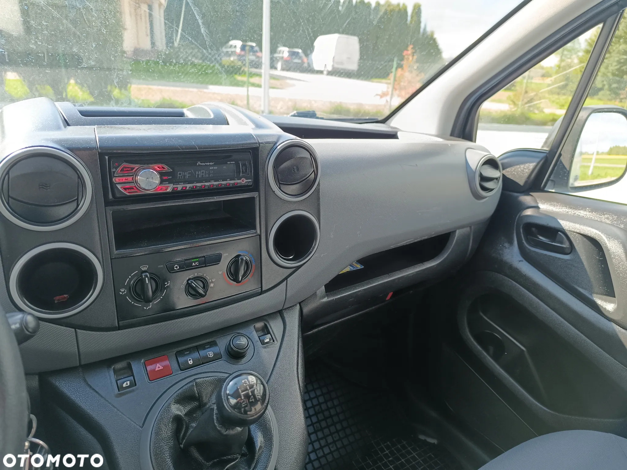 Citroën Berlingo/1.6Hdi 90Km/2014Rok/ - 13