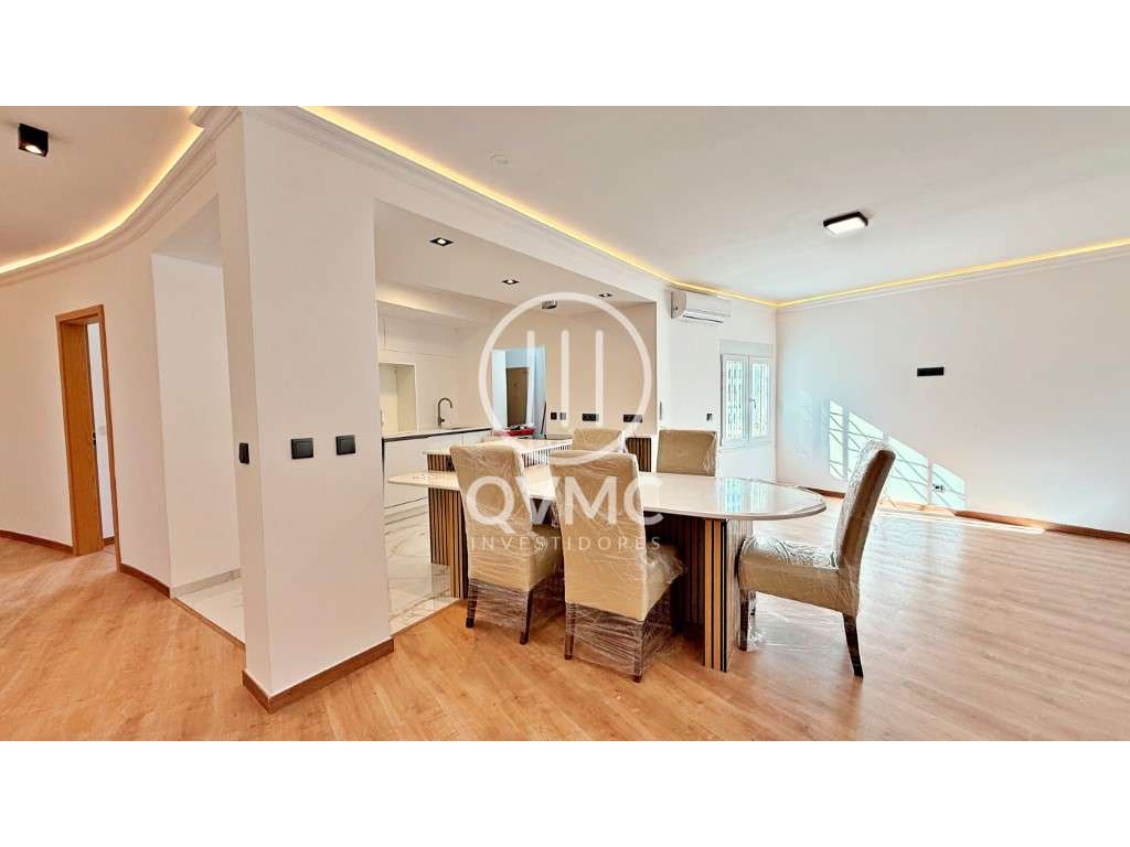 Apartamento T3 renovado em Carnaxide - Oeiras-5