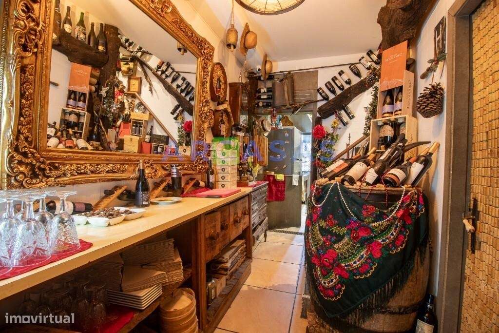 Trespasse de Restaurante Tradicional no Porto: Poveiros, Passos Manuel-7