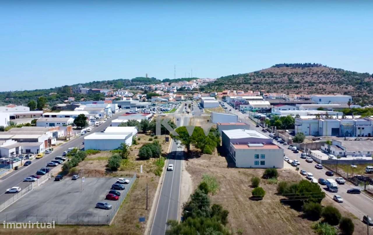 Terreno serviços/pequena indústria - ZAM em de Santiago do Cacém - Zon - Grande imagem: 3/18