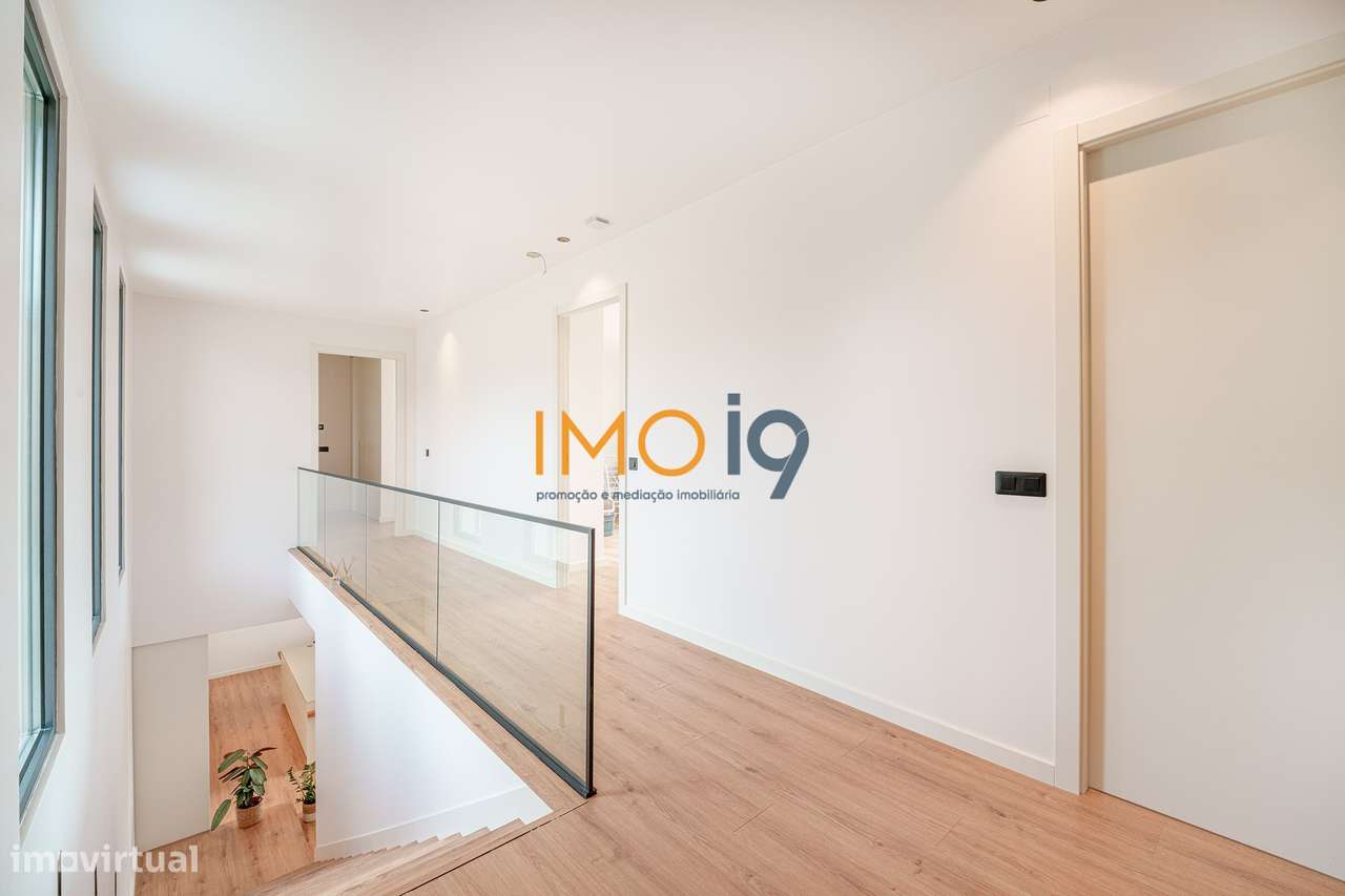 Moradia T4 com Vista Panorâmica em Fátima-24