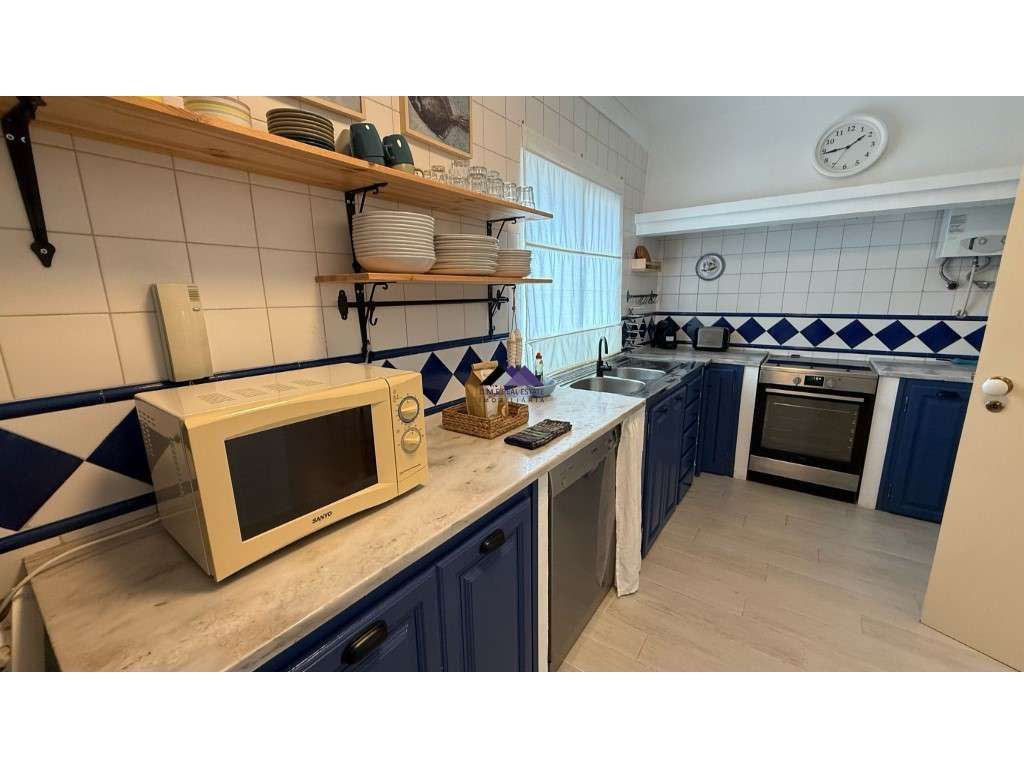 Moradia V3+1 a 600m da Praia-17