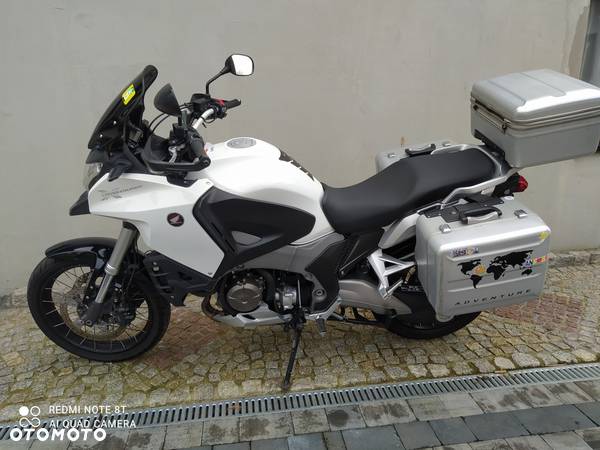 Honda VFR - 3