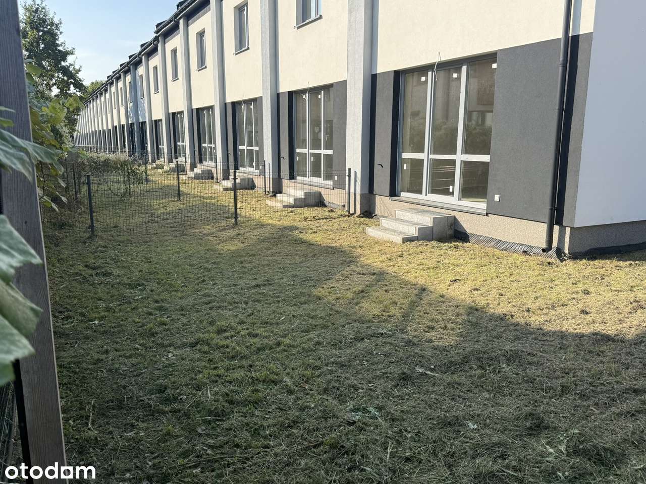 OSTATNI Segment narożny, działka 282m2. 49m2 poddasza! 900m od PKP-2
