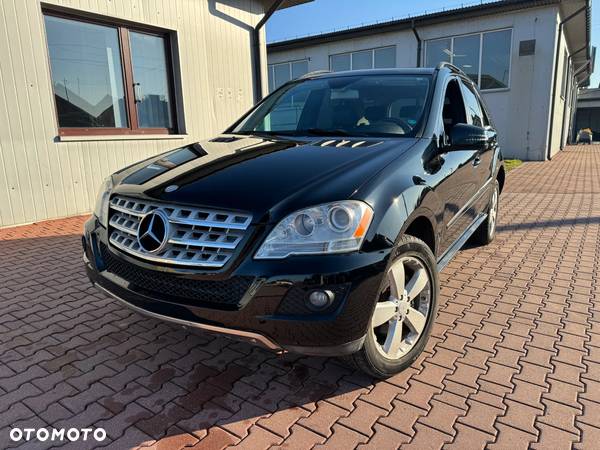 Mercedes-Benz ML 350 4MATIC 7G-TRONIC - 8