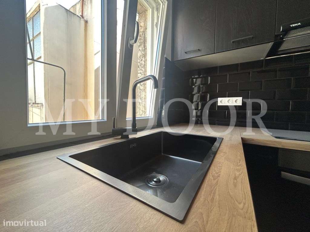 Apartamento T2 - Moscavide - Remodelado - A Estrear - Junto ao Metro-0