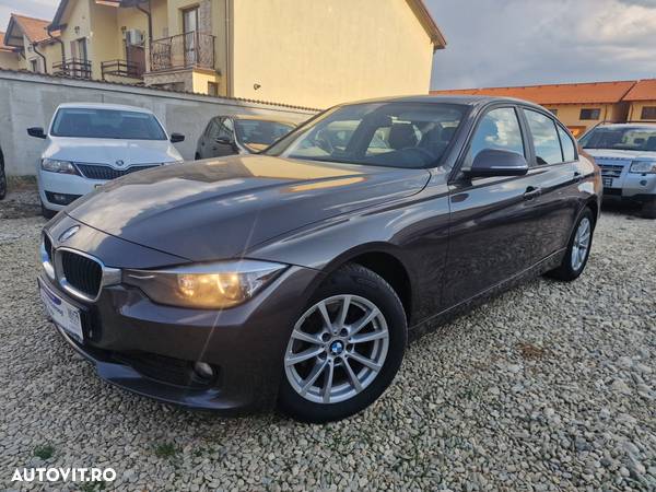 BMW Seria 3 316d - 1