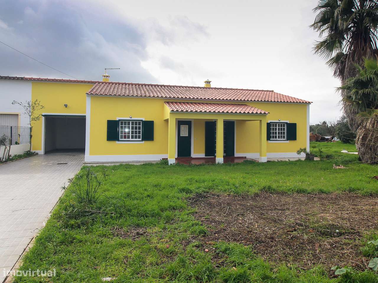 Moradia Unifamiliar com Piscina Garagem e Anexos. - Grande imagem: 2/19