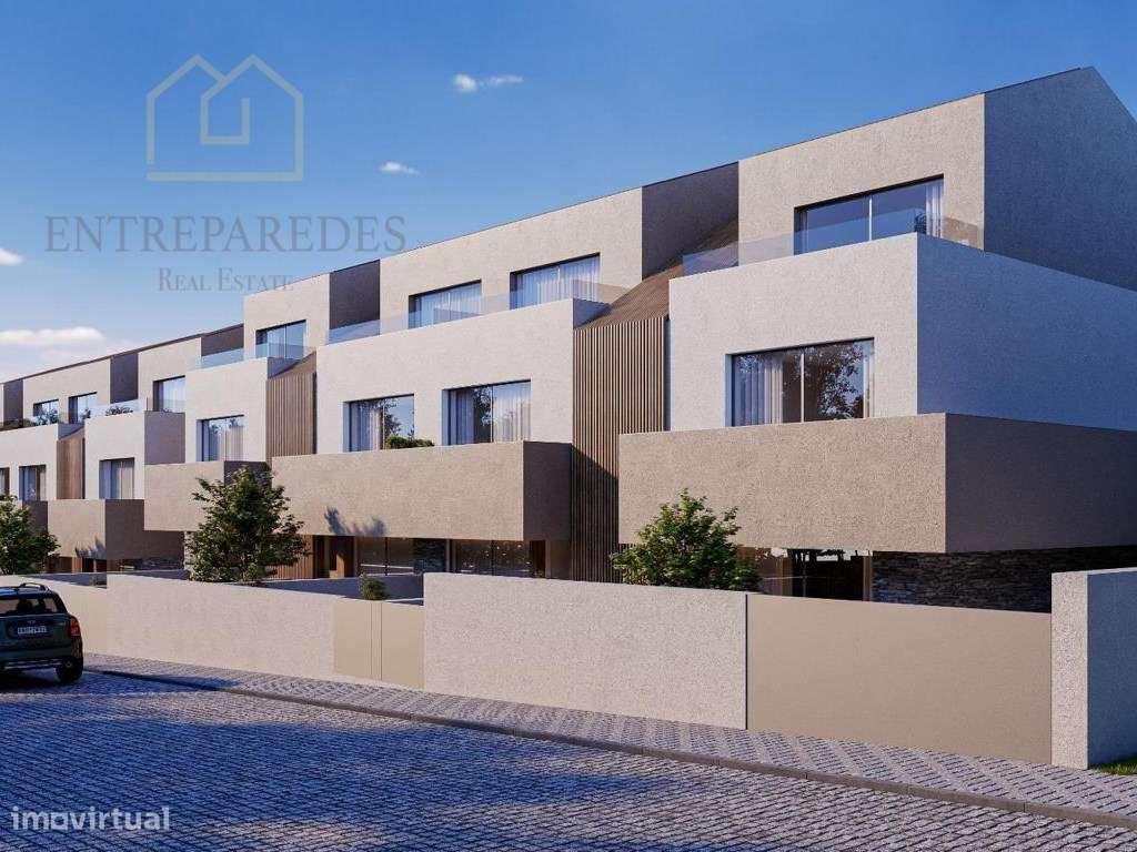 Moradia em Banda T3 com 2 frentes, jardim, elevador - para comprar ... - Grande imagem: 5/42