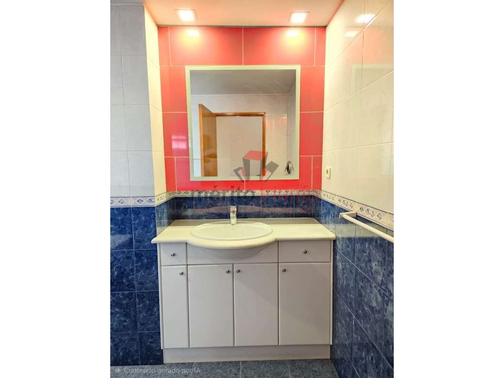 Oferta da escritura e Registo - Ap. T3 - Vila das Aves-17