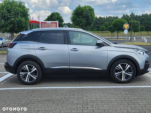 Peugeot 3008 1.2 PureTech GPF Allure S&S - 4