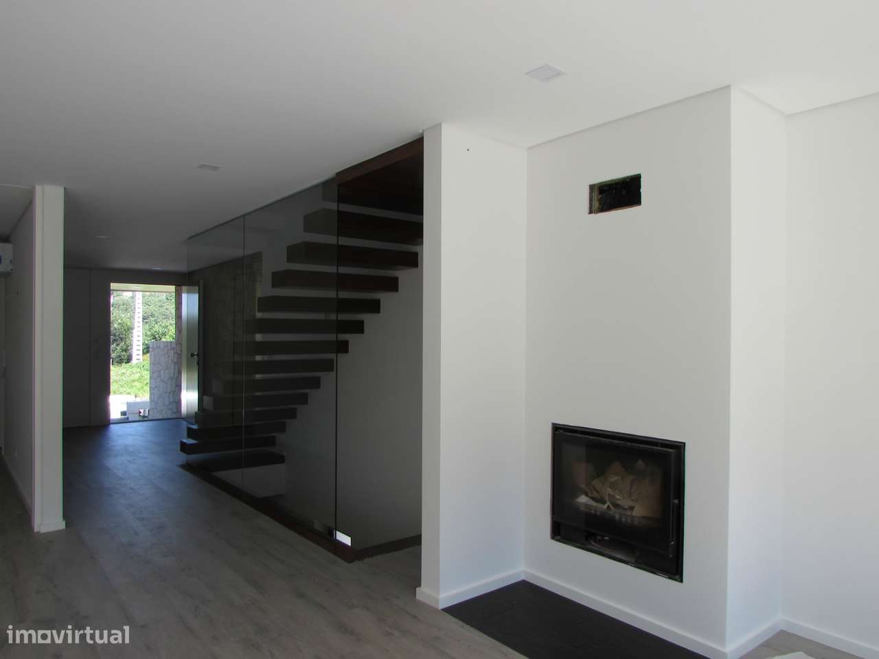 Moradia Gaveto, T3 ou T4.-8