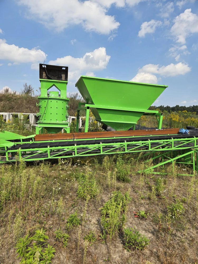 Aztech km-pi-1000  kruszarka aztech km-pi-1000 – 2021 r. – 1560 mth – stan bardzo dobry! 2021