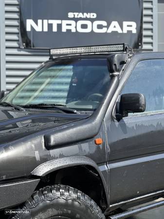 Nissan Terrano II 2.7 SLX - 25