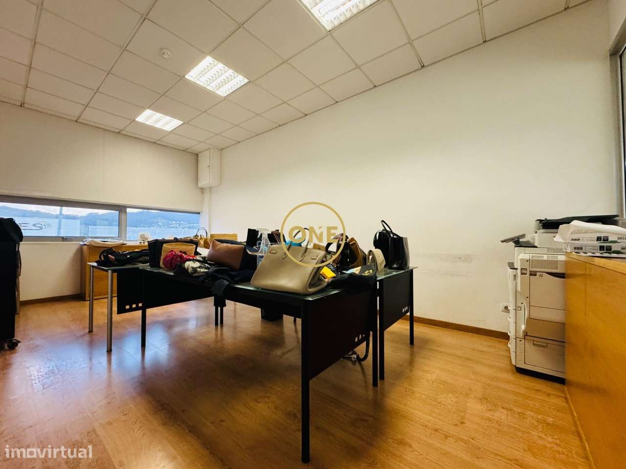 Armazém Industrial para Arrendamento | 800 m2 | Lordelo – Guimarães - Grande imagem: 3/24