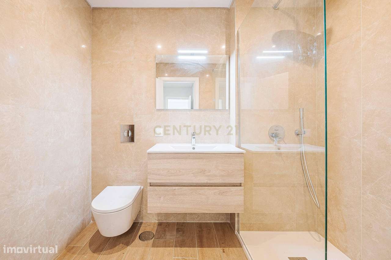 Moradia T3 Moderna de Acabamentos Premium-38