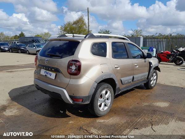 Dezmembrez Dacia Duster 1,6i HDJ Auriu - 1