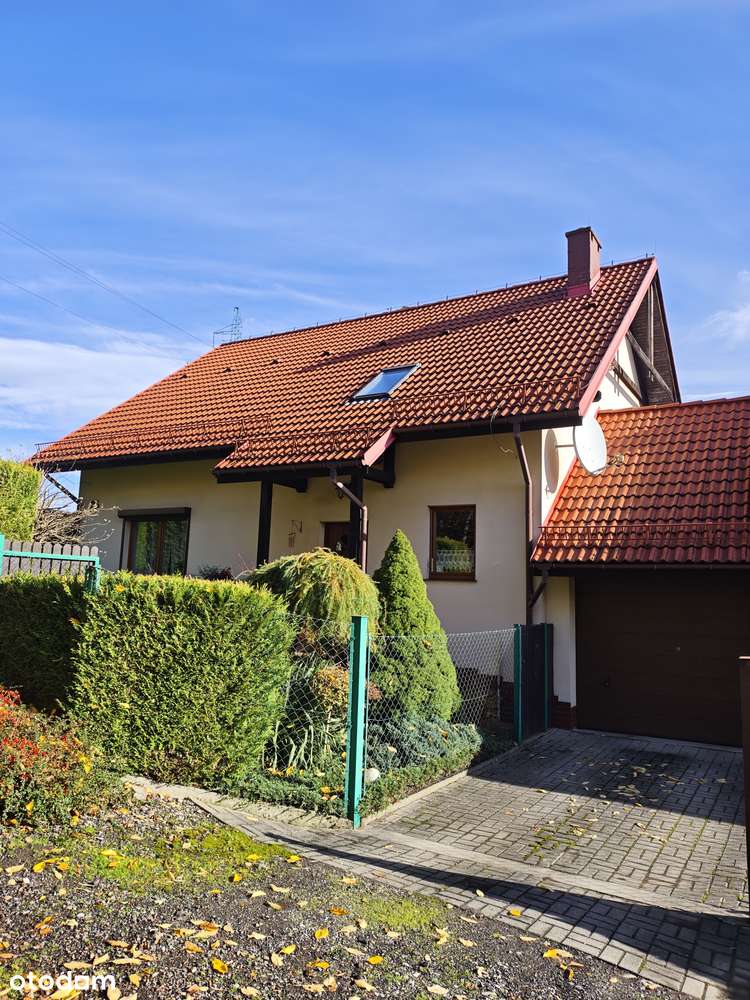 Dom w zabudowie szeregowej –  Bielsko-Biała, ul. Św. Jadwigi Śląskiej-0