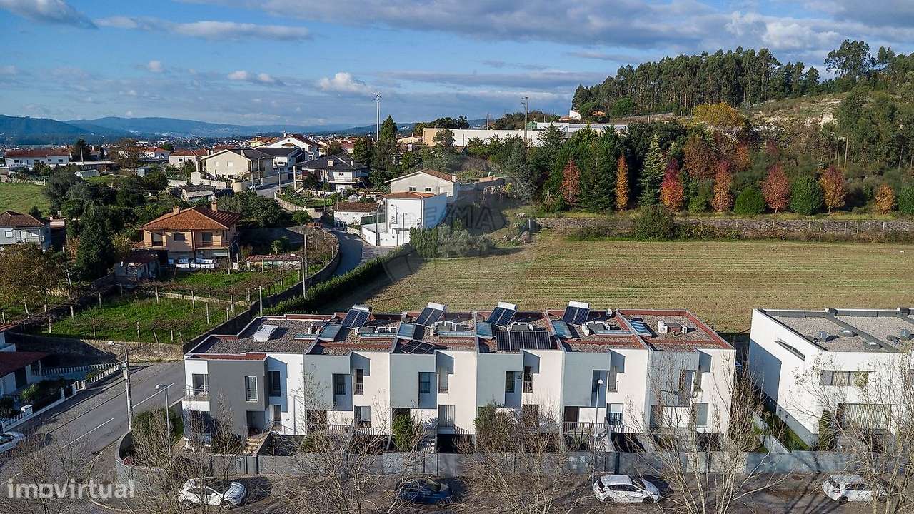 Moradia T4 para venda-32