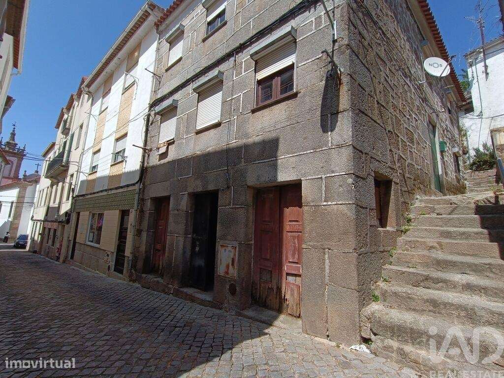 Prédio em Gouveia de 240,00 m2 - Grande imagem: 4/25