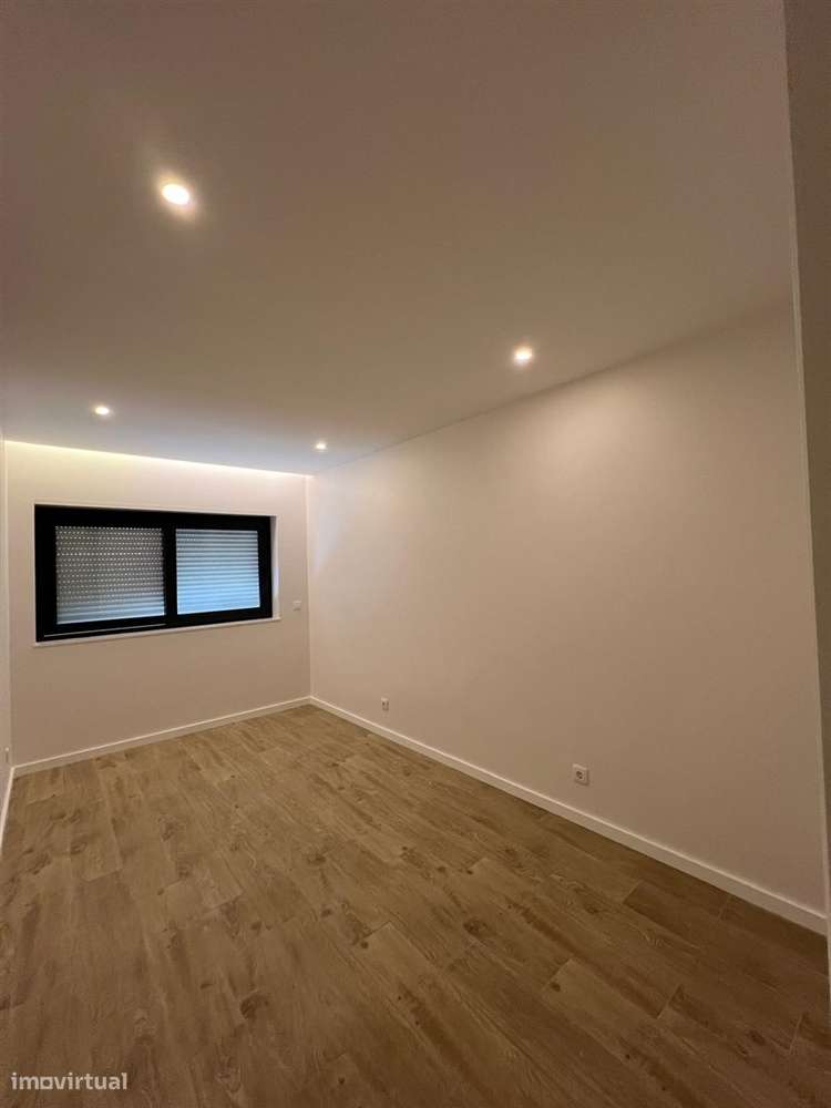 Apartamento T3 no centro de Matosinhos perto da Câmara-12