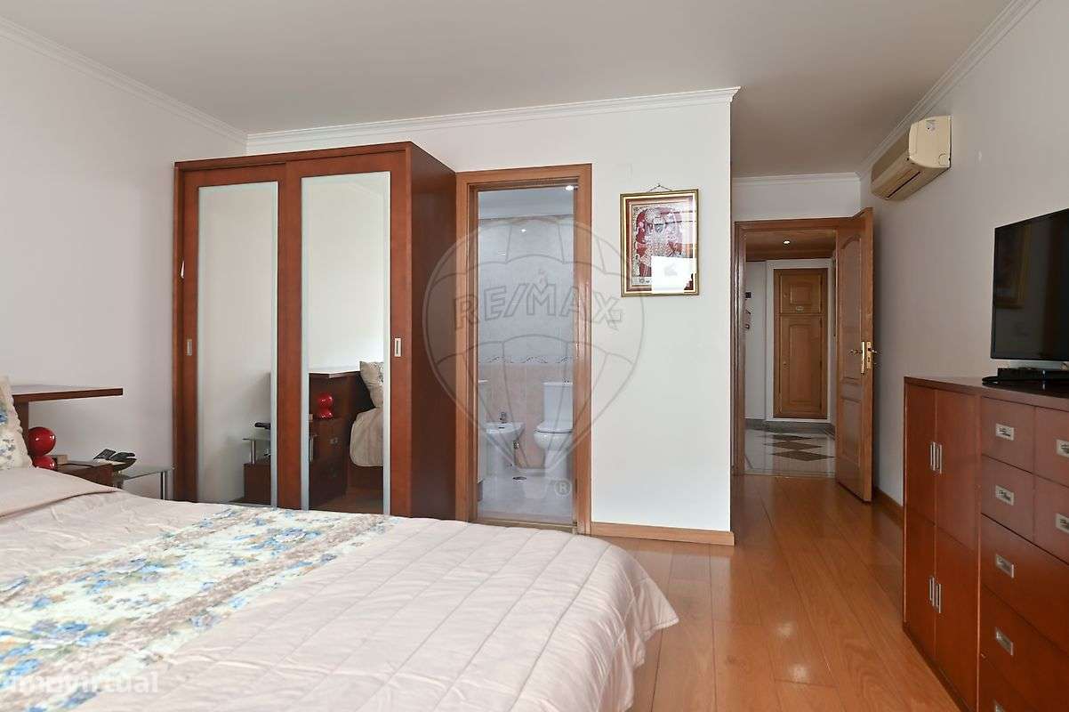 Apartamento T4 para venda-8