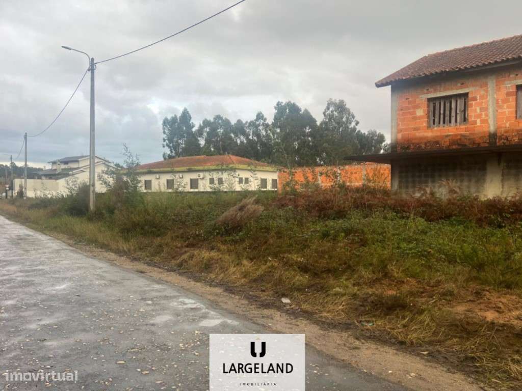 Moradia com terreno e armazém em Borralha, Águeda - Grande imagem: 4/7