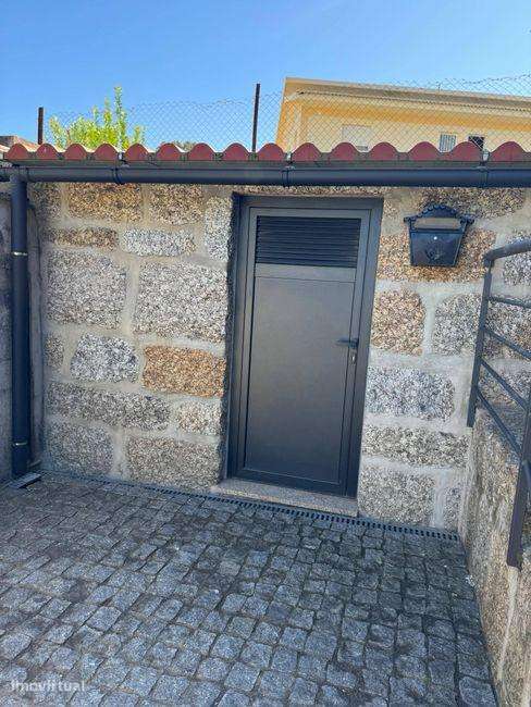 Moradia T2+1 para arrendamento em Guimarães - Grande imagem: 2/14