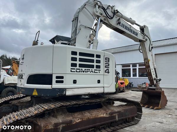 Liebherr R924 COMPACT - 6