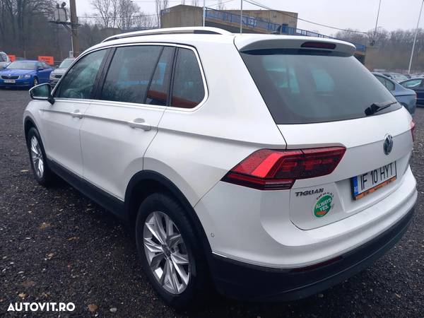 Volkswagen Tiguan 2.0 TDI 4Mot DSG Trendline - 4