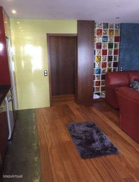 Apartamento T1 equipado com electrodomesticos com moveis - Grande imagem: 5/7