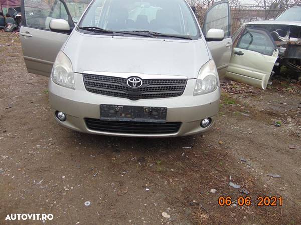 Bara fata Toyota Corolla Verso 2002-2004 dezmembrez - 1