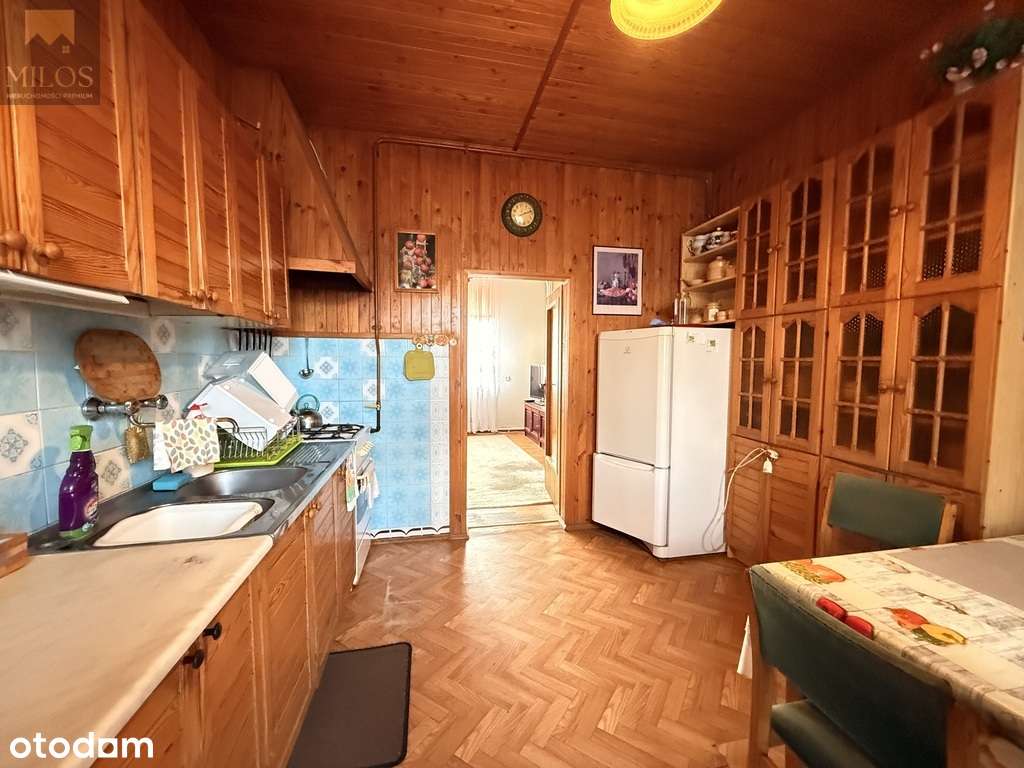 Parterowy dom z dużą działką na Bielanach-10