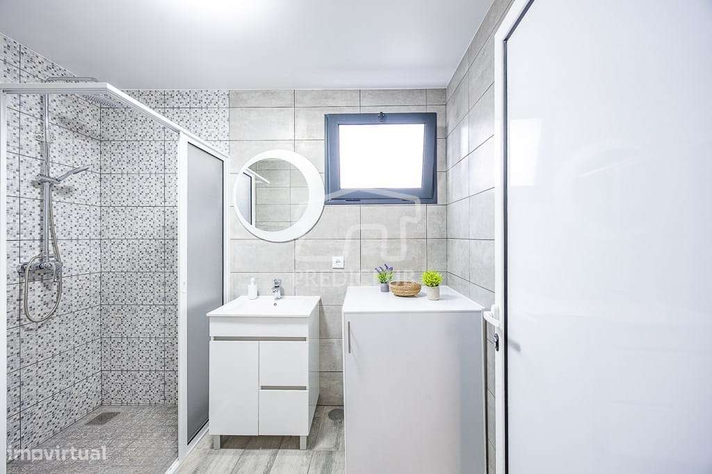 Moradia com 3 Apartamentos Independentes  - Ponta do Sol-16