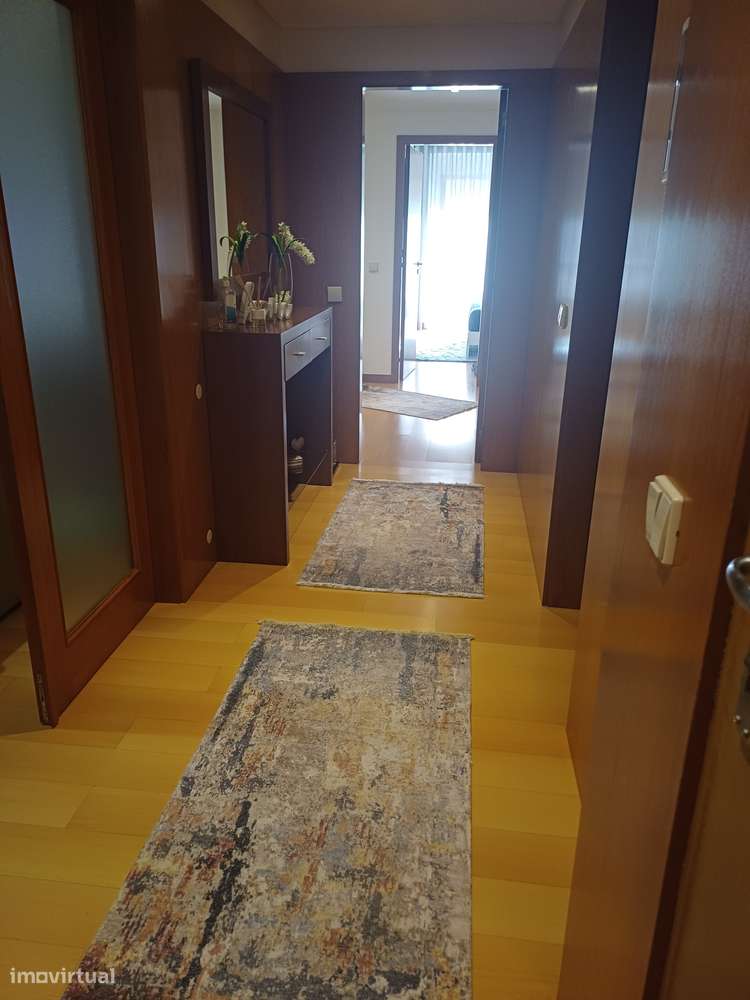 Vendo Apartamento T2 como novo em Tenões - Grande imagem: 2/17