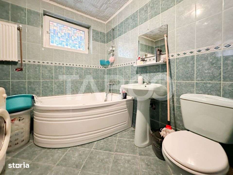 Apartament cu 3 camere de vanzare - parter inalt - zona Rahovei Sibiu-5