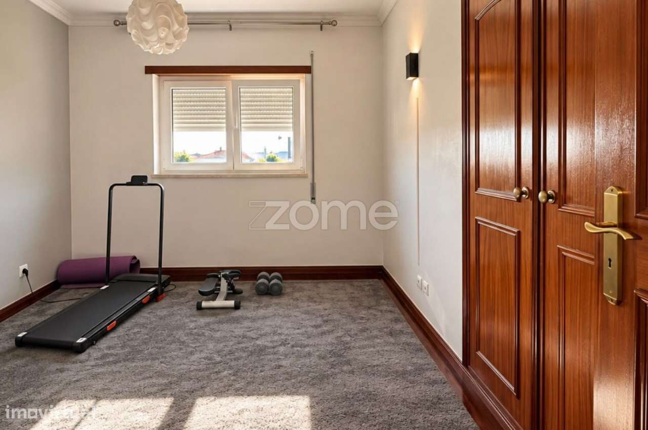 Apartamento T3 Duplex C/ Garagem Box | Planalto, Leiria-9