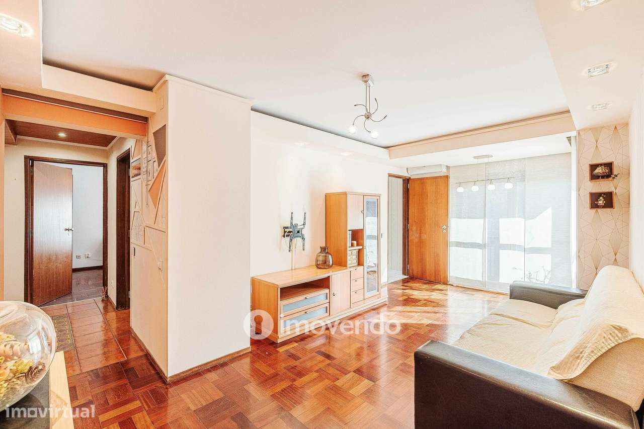 Apartamento T2 numa localização exclusiva, no Restelo - Grande imagem: 1/42