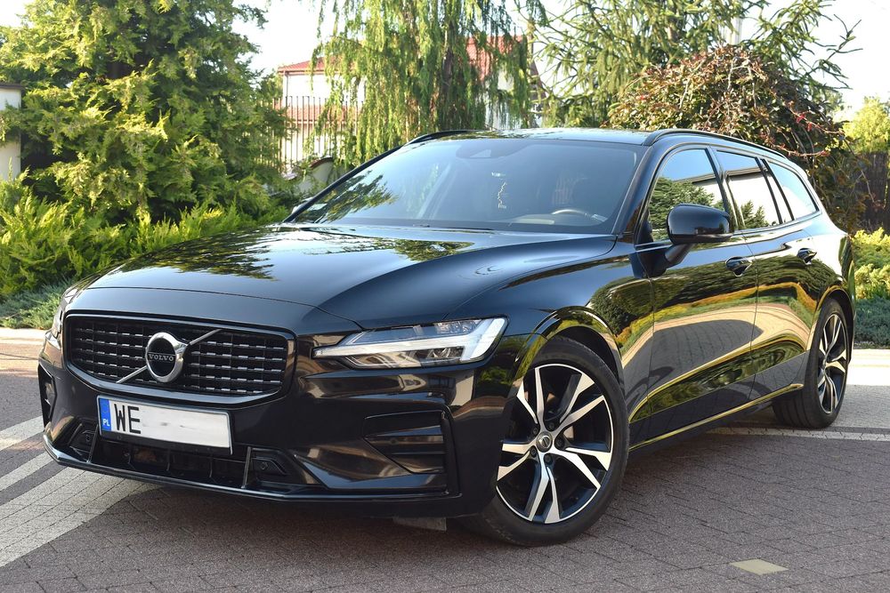 Volvo V60 II (2018- ) B4 B R-Design 2022