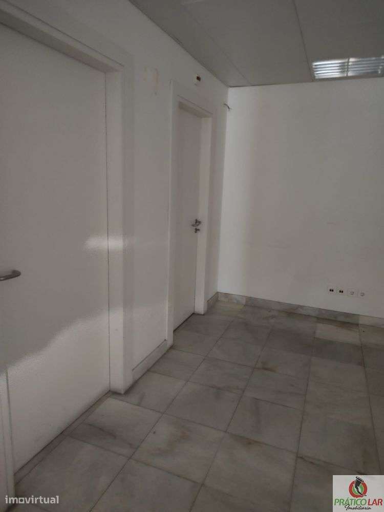 Loja no centro de Vagos-17