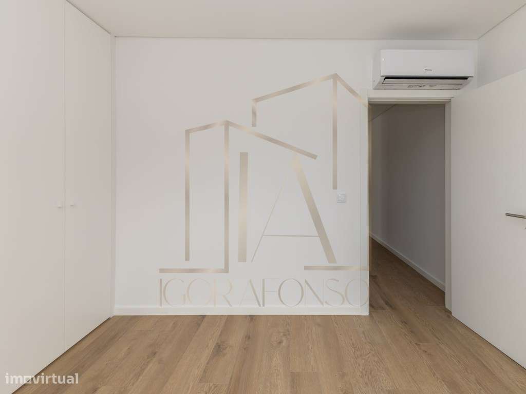 Moradia Geminada T3 com Suíte e Ótimo Espaço Exterior-38