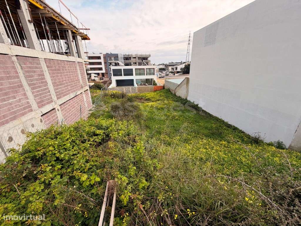 Terreno Quinta da Amizade com projeto aprovado para Moradia T3 - Grande imagem: 3/7