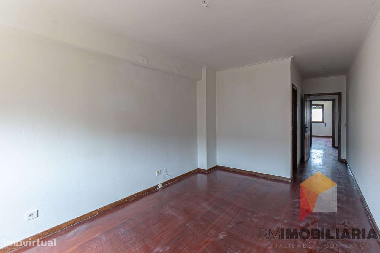 Apartamento T3 no centro de Matosinhos-38