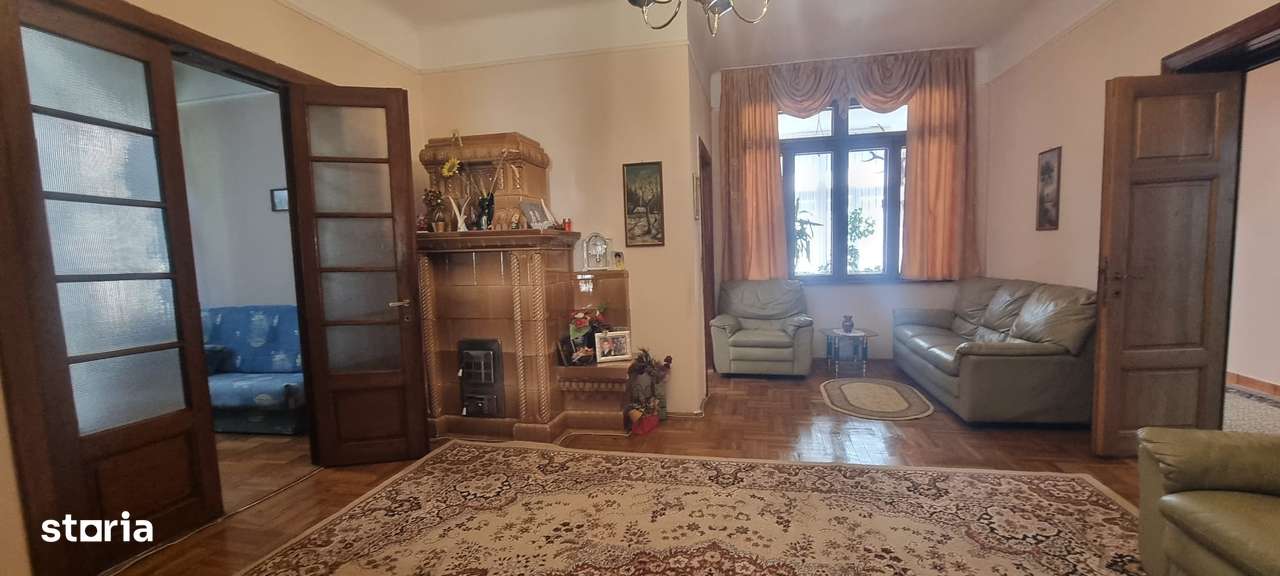 Inchiriez vila in Pitesti, zona ultracentrala, pentru locuinta, sediu - Imagine principală: 3/14