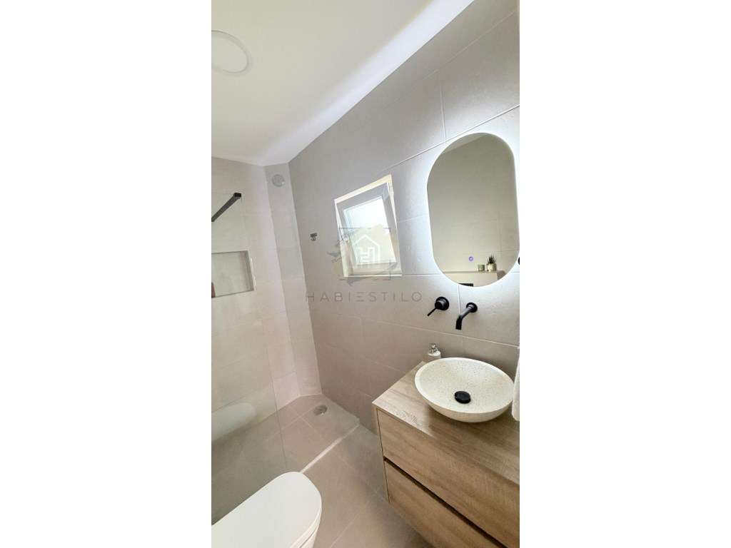 Apartamento T2 totalmente remodelado com suite-28