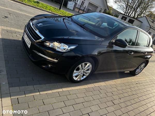 Peugeot 308 1.6 HDi Style - 1