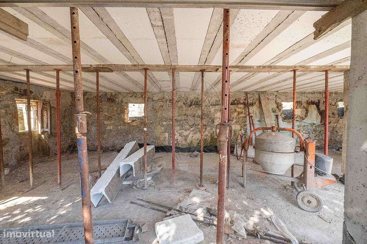 Moradia T2 para venda - Grande imagem: 2/14