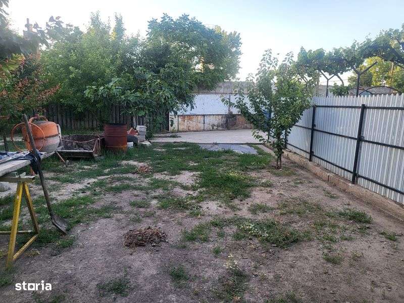 Casa + hala de vanzare constanta - Imagine principală: 5/8