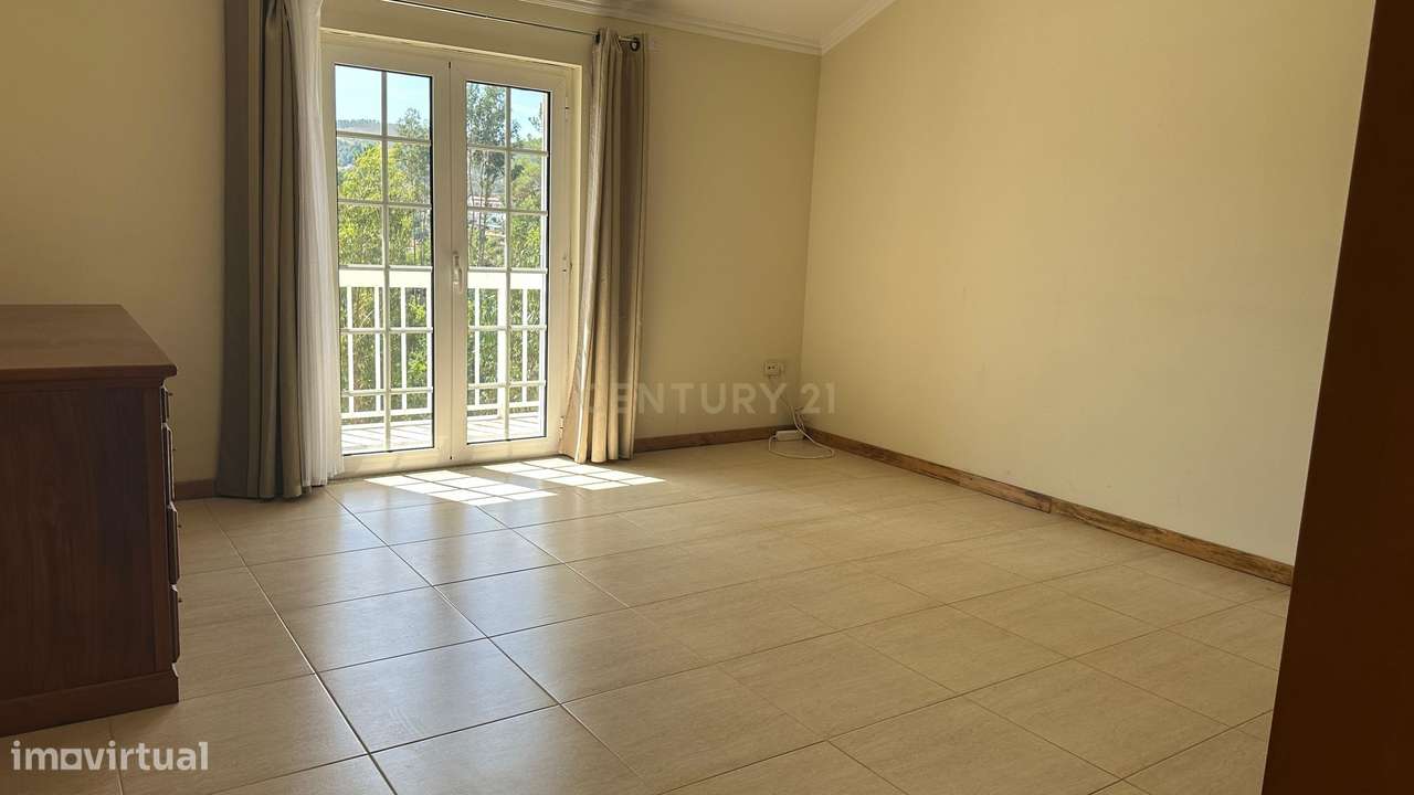 Moradia Exclusiva em "Ilha" Privativa na Albufeira de Venda Nova – Ger-7